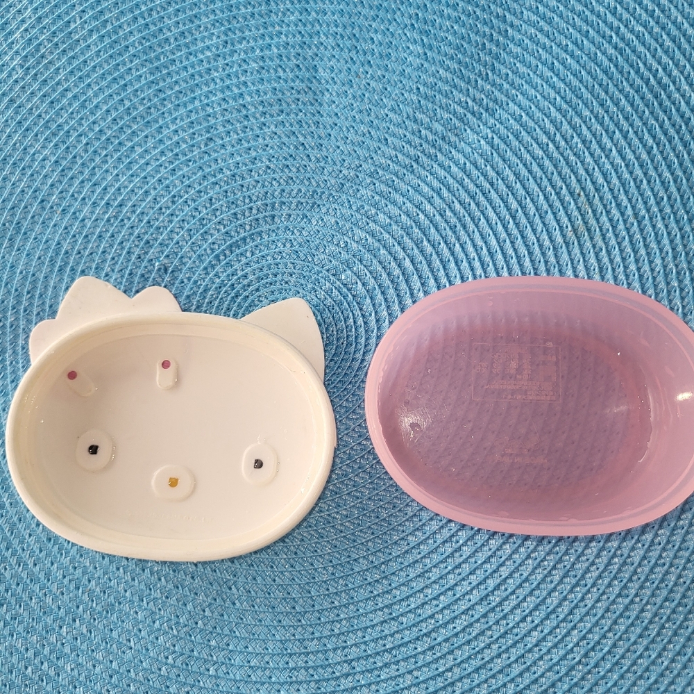Hello Kitty VINTAGE plastic Container - Picture 7 of 7